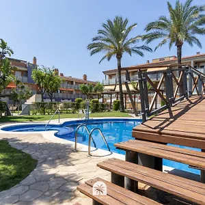 just-oliver-holidays-port-marino-vilafortuny.catalonia-hotels.com/